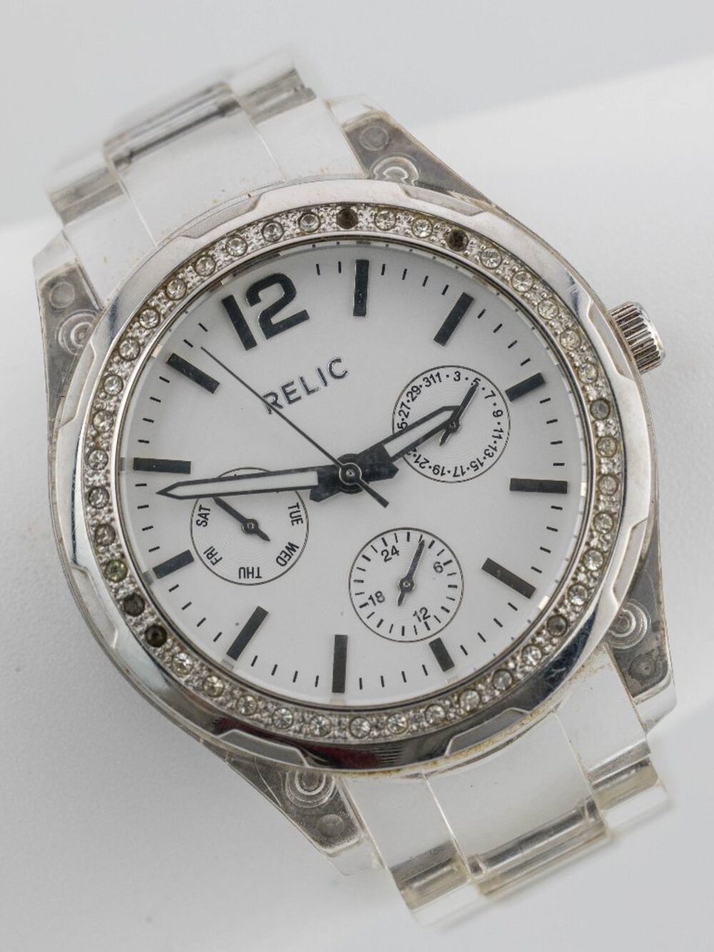 Relic ZR15564 Crystal Bezel Quartz Analog Women's Watch New Battery